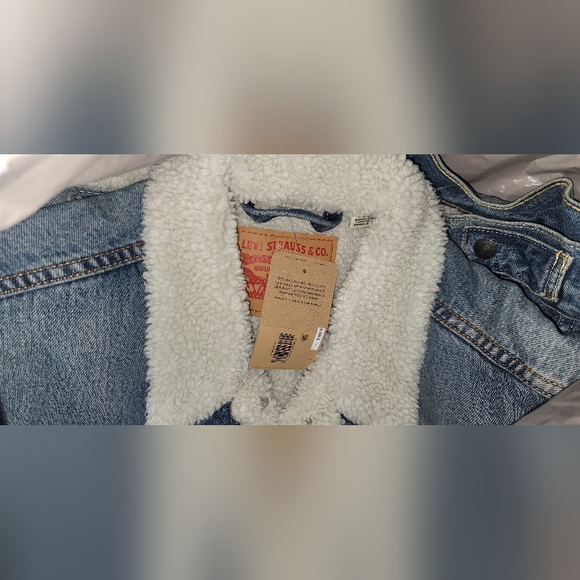 LEVI'S TYPE III SHERPA DENIM TRUCKER JACKET SIZE LARGE - Picture 4 of 5